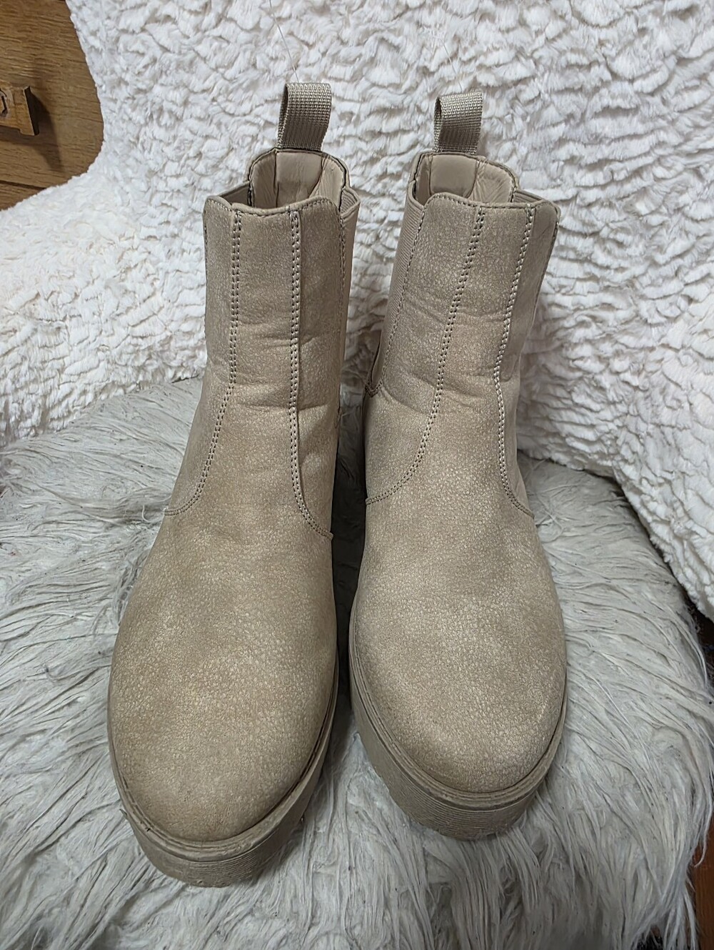 Dirty Laundry Beige Chelsea Boots - Picture 2 of 6